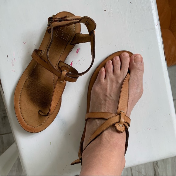 frye sandals men's